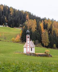 San Giovanni-kirken set fra siden