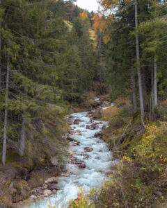 Flod i Dolomitterne